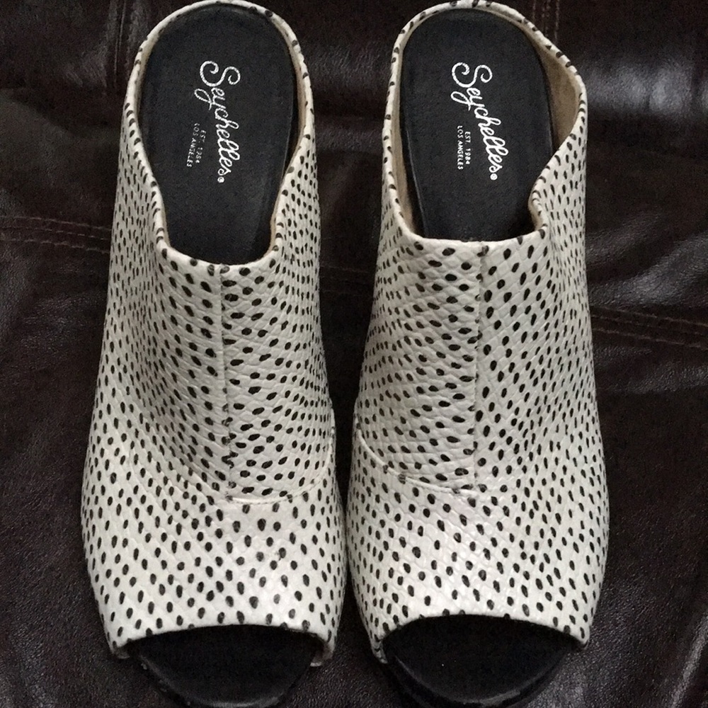 Sandals peep toe Booties